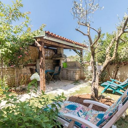 Villa Marizella Premantura Buitenkant foto